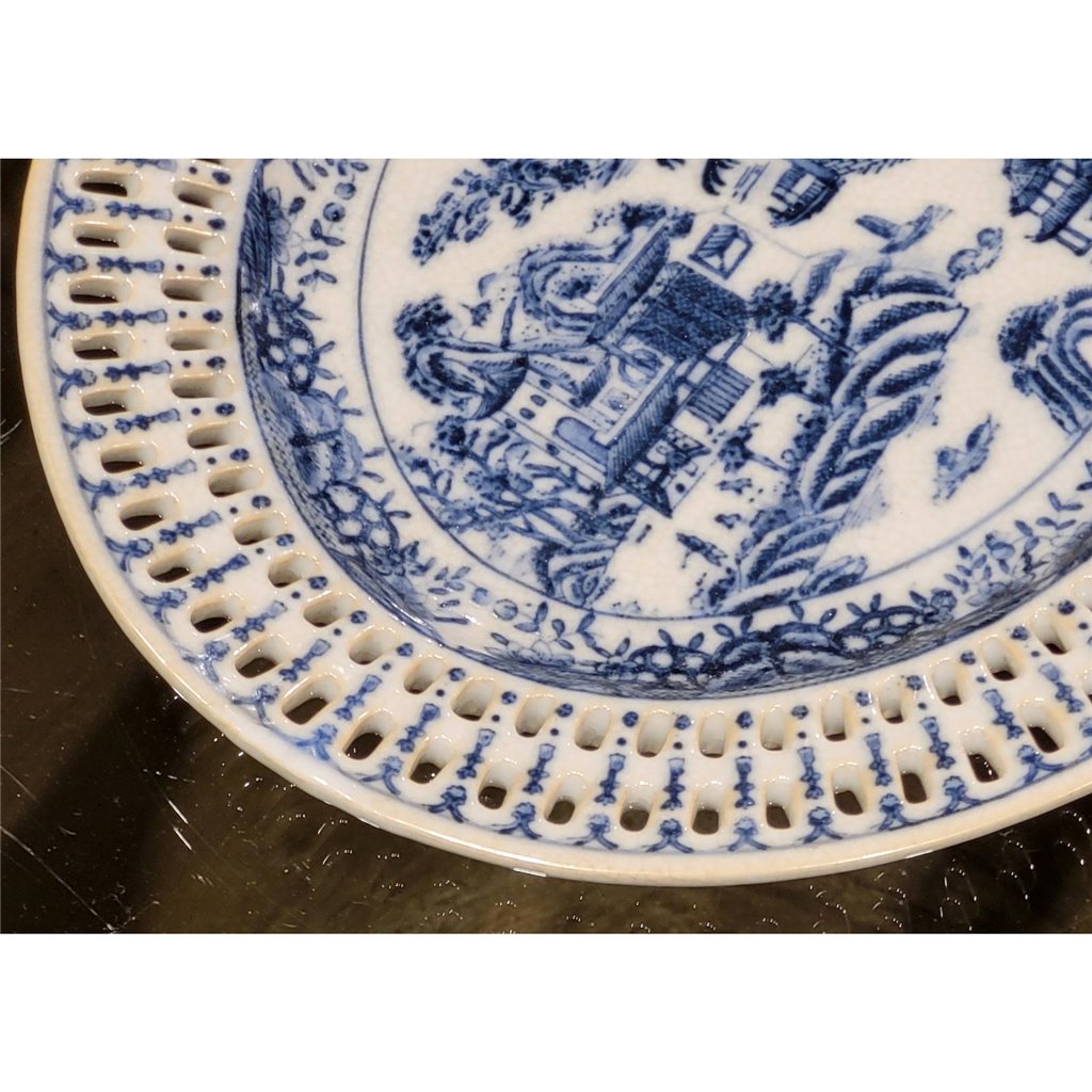 Danny's Fine Porcelain Oval Platter-Blue Willow