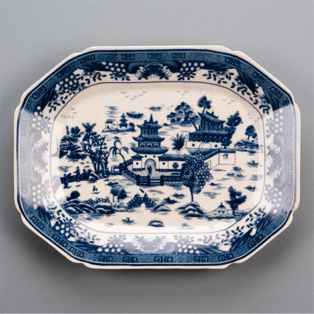 Danny's Fine Porcelain Porcelain Platter - Blue Willow