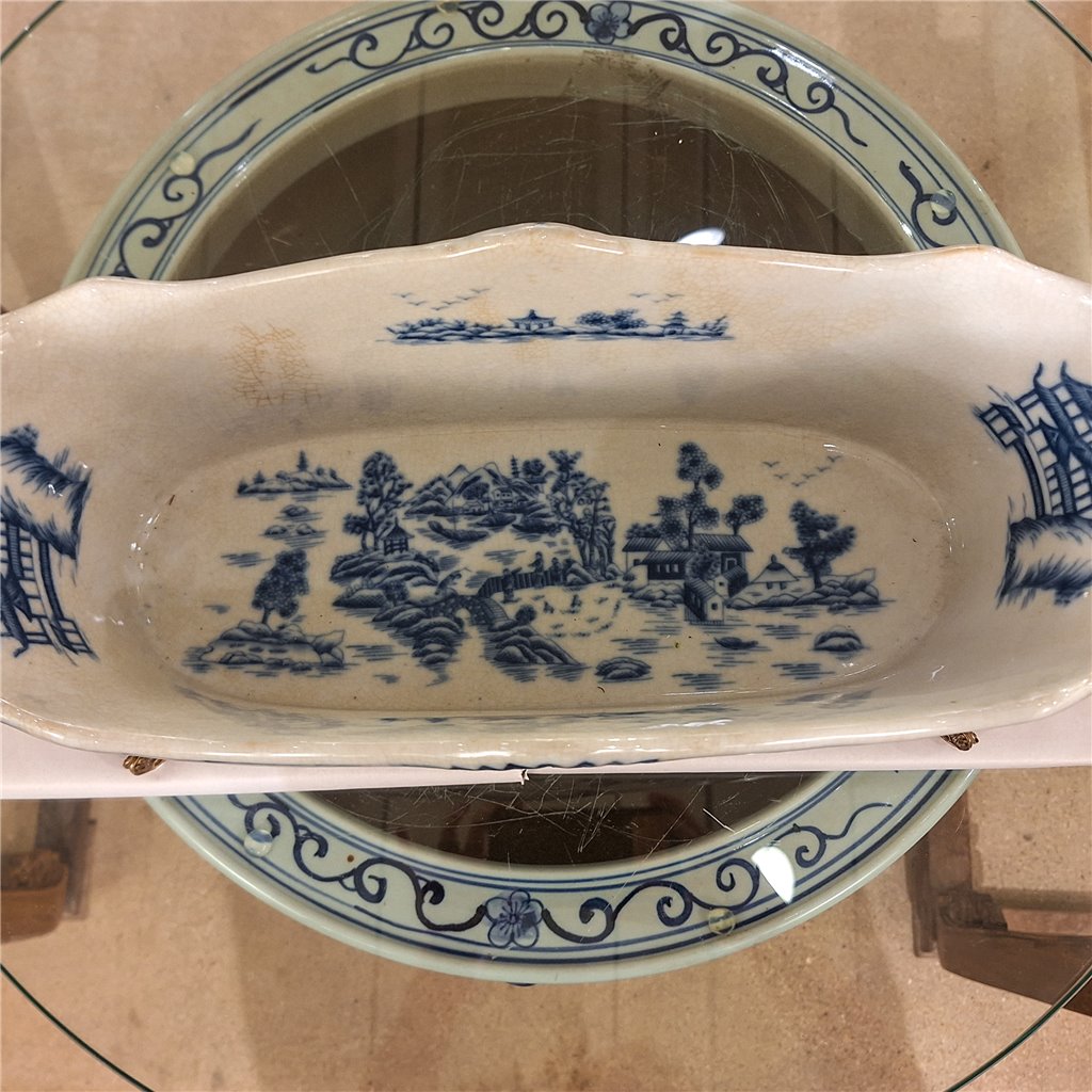 Danny's Fine Porcelain Porcelain Elongated Planter with Swan Bronze Ormolu - Blue Willow