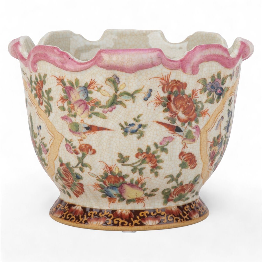 Danny's Fine Porcelain Porcelain Scallop Planter - Regency