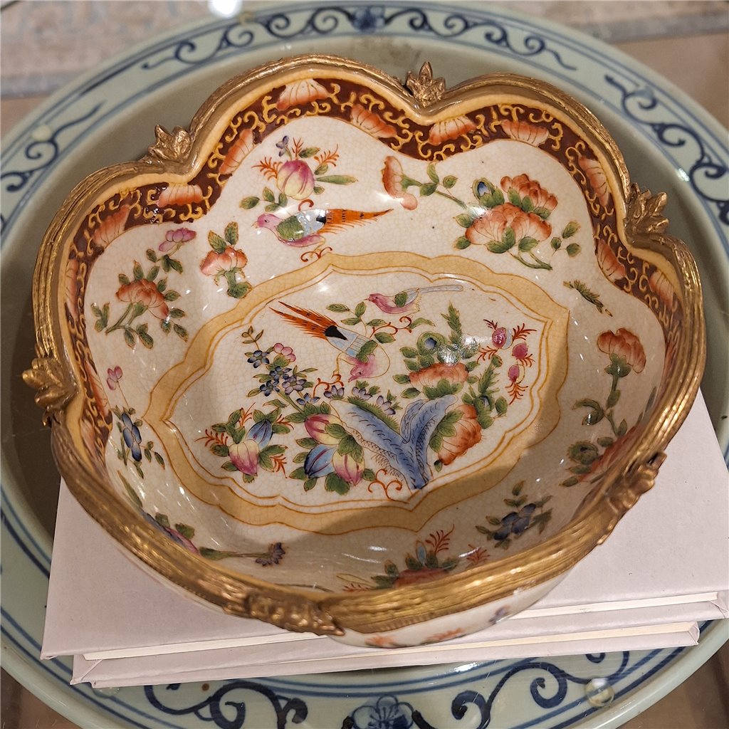 Danny's Fine Porcelain Porcelain Scallop Basin with Bronze Ormolu - Regency