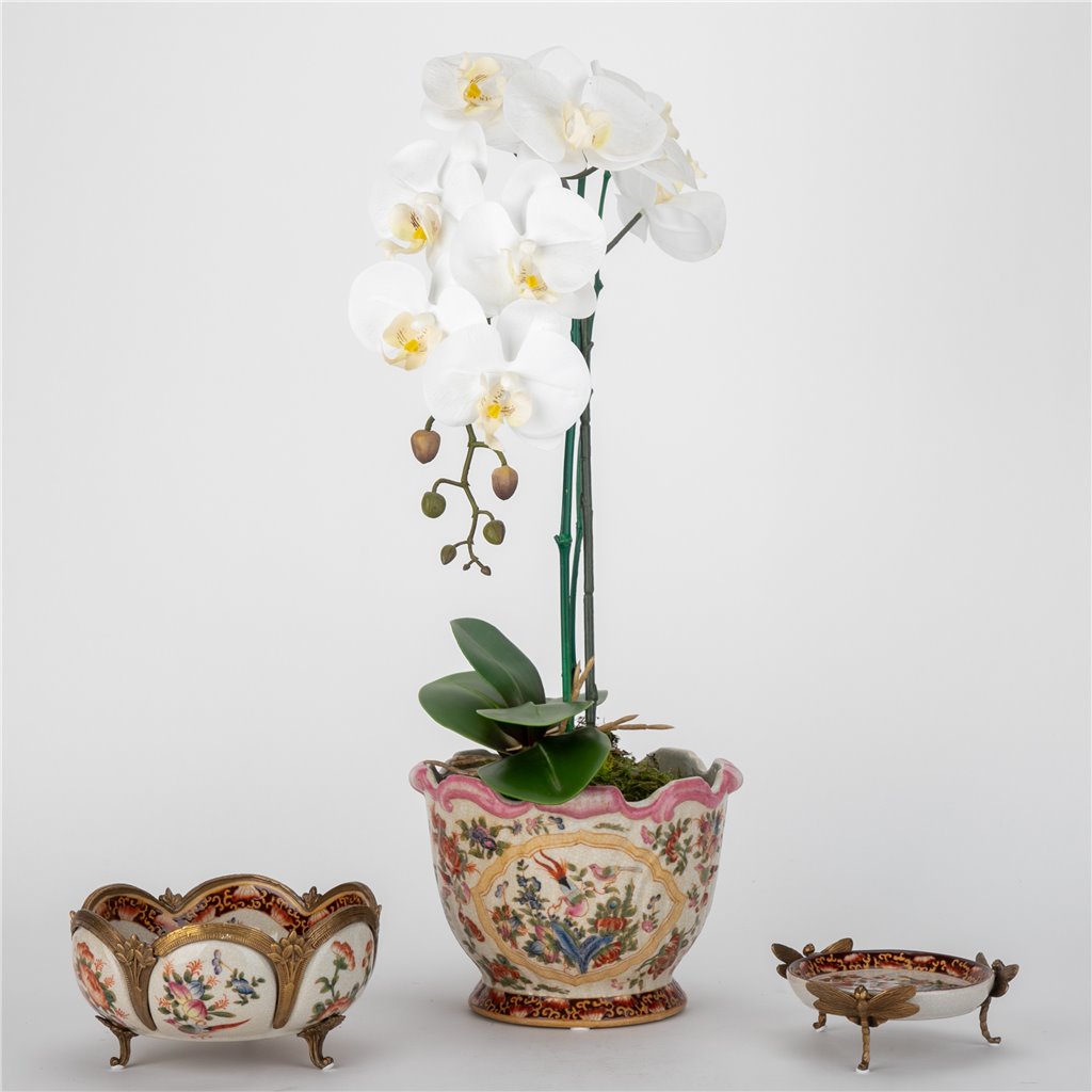Danny's Fine Porcelain Porcelain Scallop Basin with Bronze Ormolu - Regency