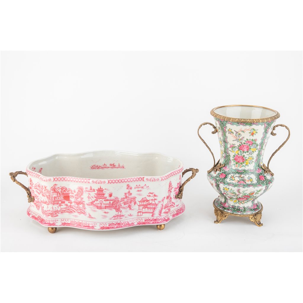 Danny's Fine Porcelain Porcelain Oval Basin with Ormolu Handles-Pink and White Willow