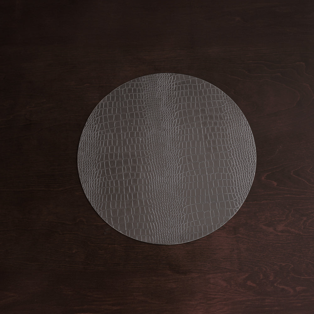 Beatriz Ball VIDA Croc Reversible 16" Round Placemats Set of 4 (Black and Grey)