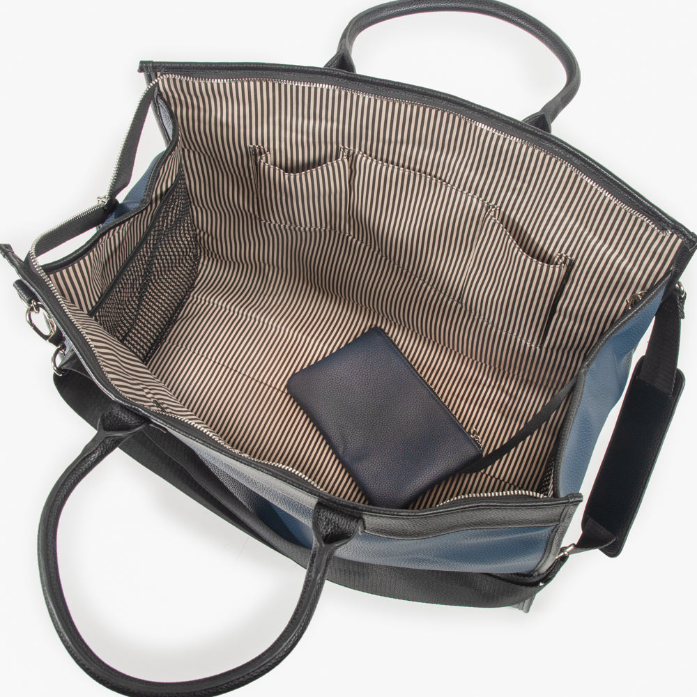 Siena Boarding Bag Navy