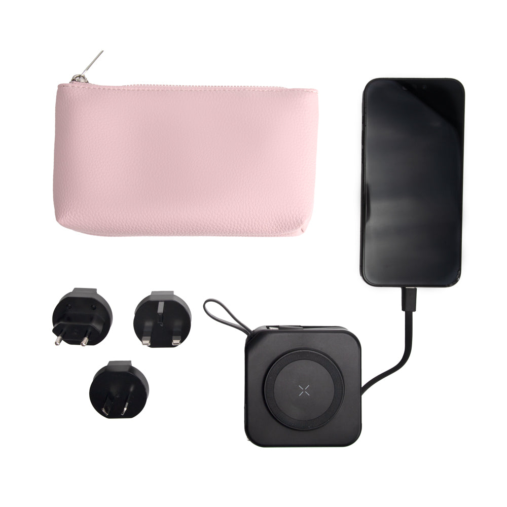 Voyager Universal 5-In-1 Charger & Adapter Pale Pink