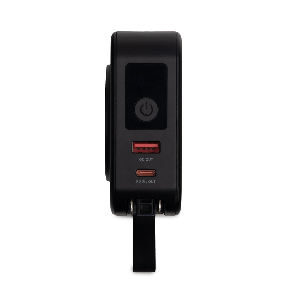 Voyager Universal 5-In-1 Charger & Adapter Gold