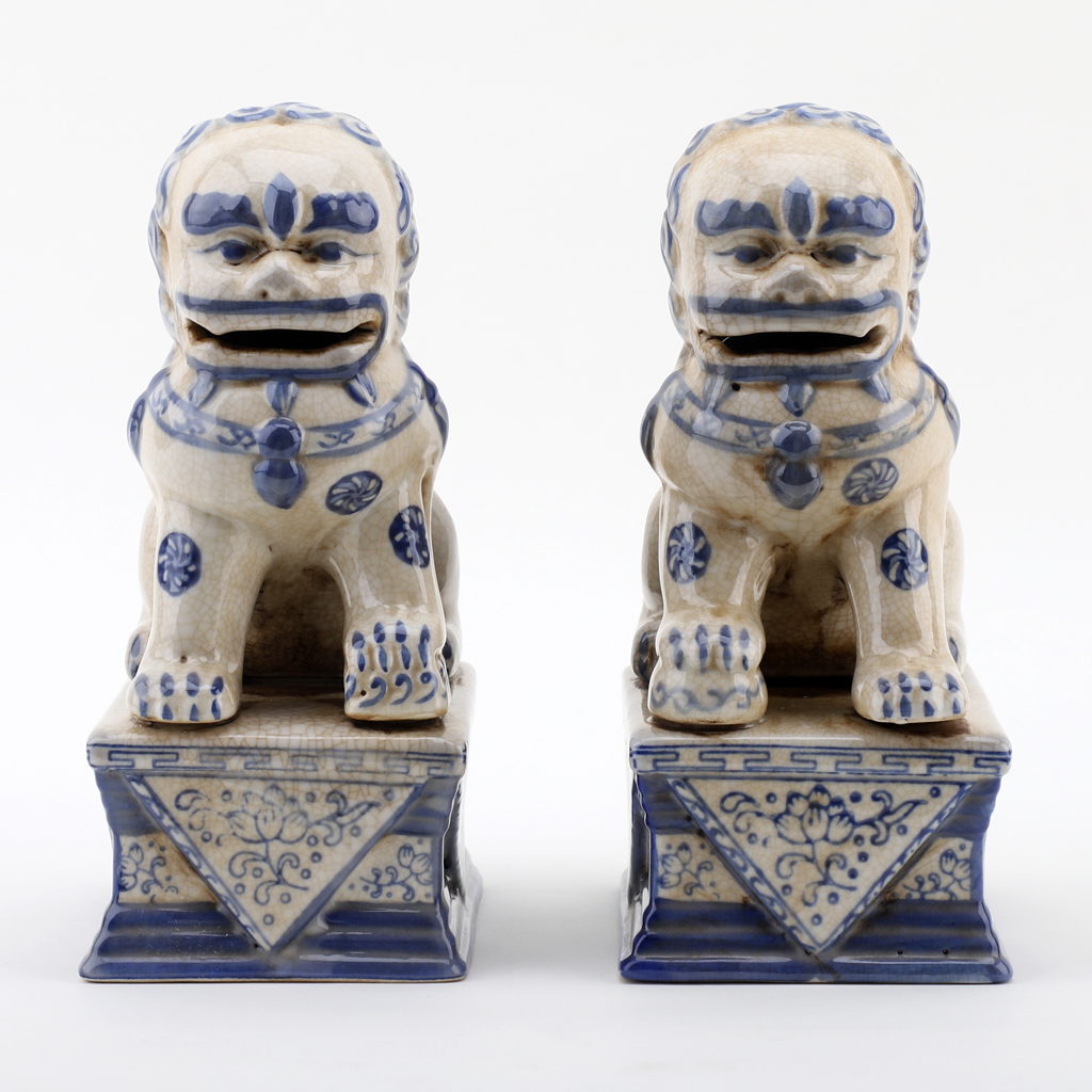 Danny's Fine Porcelain Small Pair of Lucky Foo Dog-Blue & White