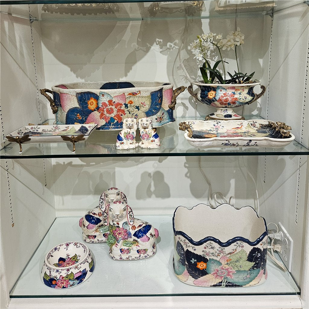 Danny's Fine Porcelain Classic Staffordshire Bunnies with A Twist! Pair of Porcelain 41346