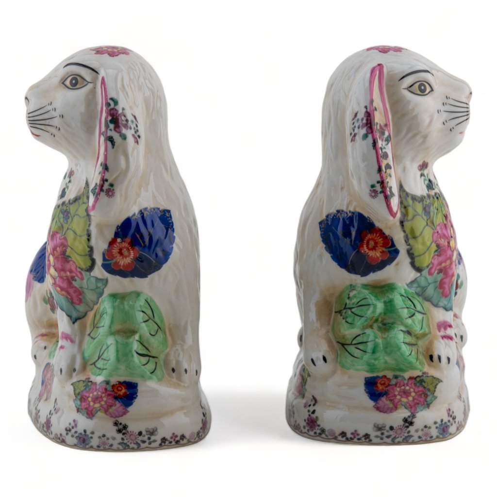 Danny's Fine Porcelain Classic Staffordshire Bunnies with A Twist! Pair of Porcelain 41346