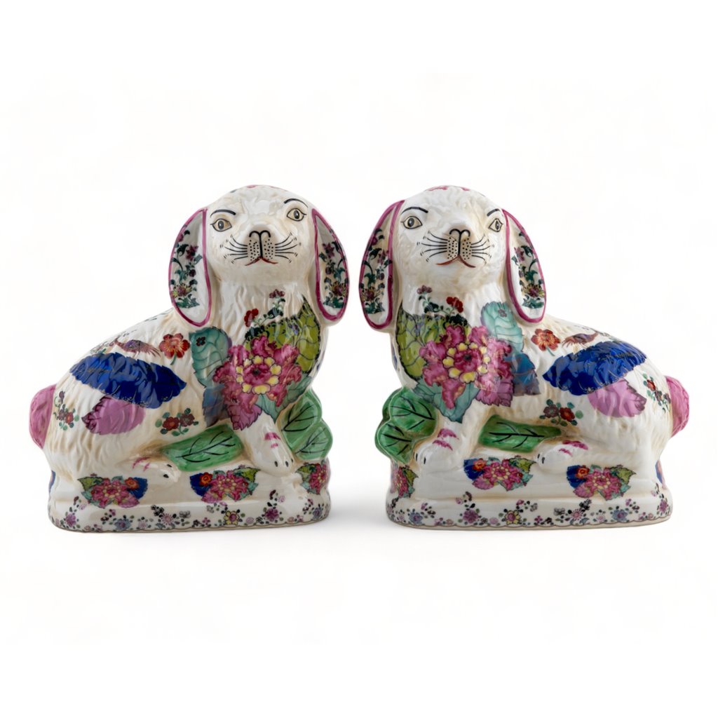Danny's Fine Porcelain Classic Staffordshire Bunnies with A Twist! Pair of Porcelain 41346