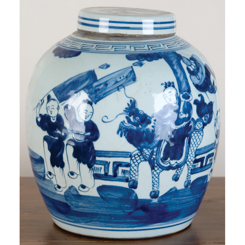 Danny's Fine Porcelain Blue & White Bulb Lidded Jar (classic)
