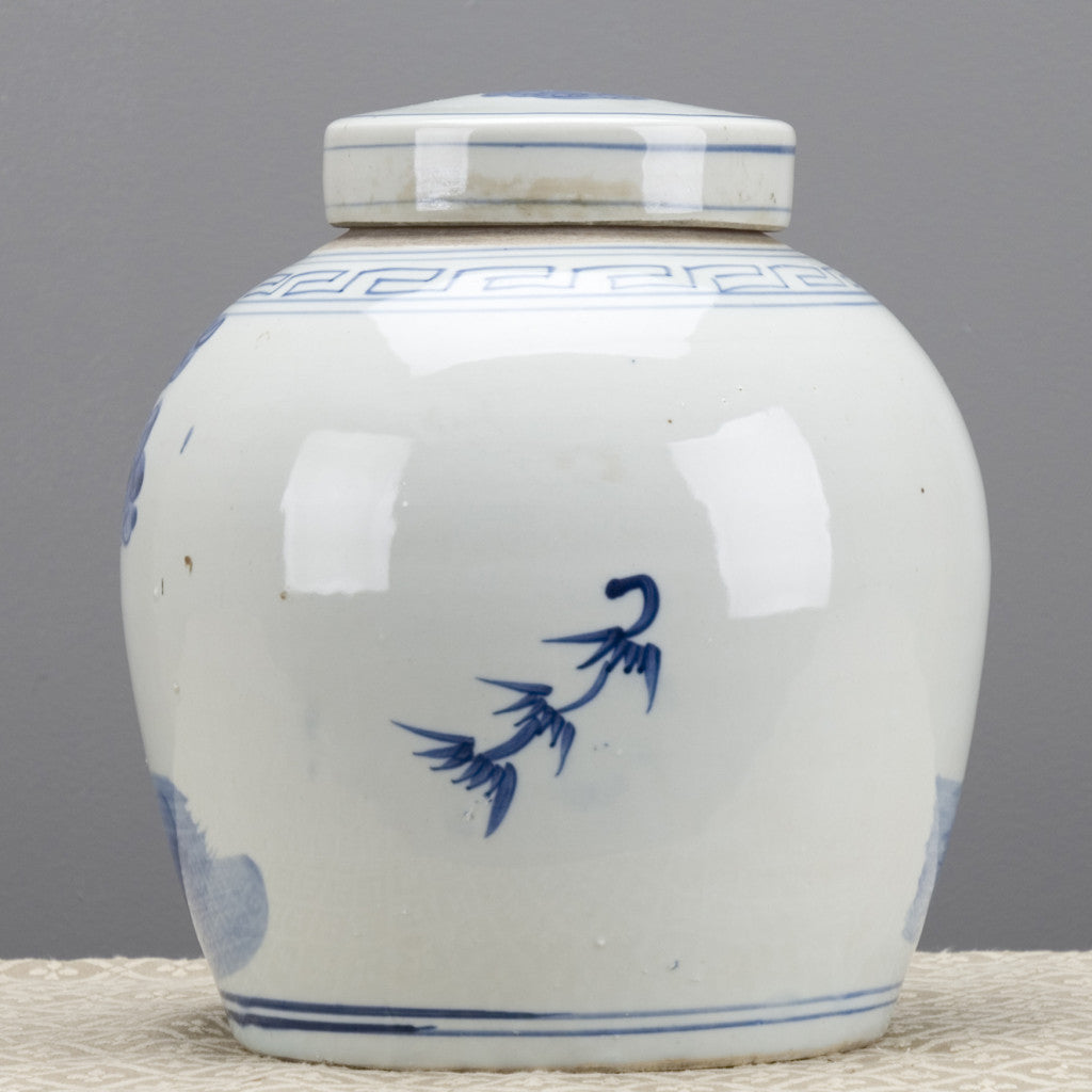 Danny's Fine Porcelain Blue & White Bulb Lidded Jar (classic)