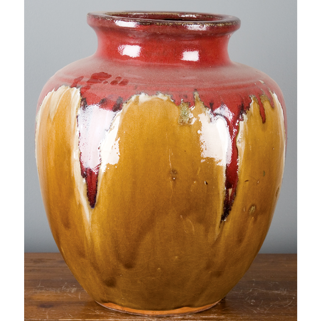 Danny's Fine Porcelain Red Majolica Vase (ac96b-66)