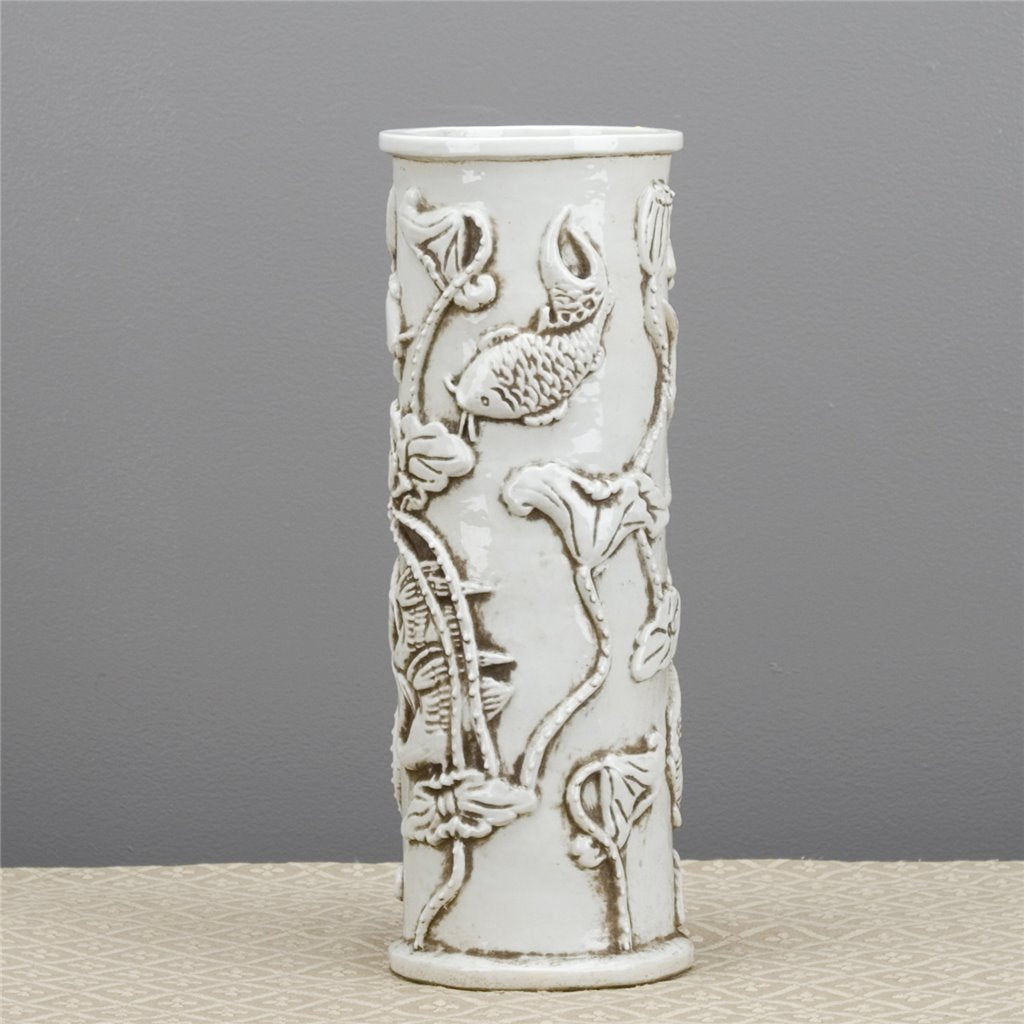 Danny's Fine Porcelain Porcelain Carved Vase - White Floral (classic)