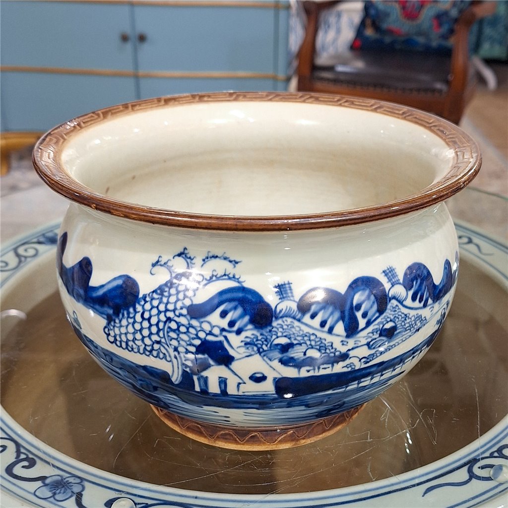 Danny's Fine Porcelain Round Basin- Classic Blue & White
