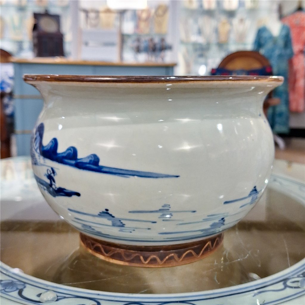 Danny's Fine Porcelain Round Basin- Classic Blue & White