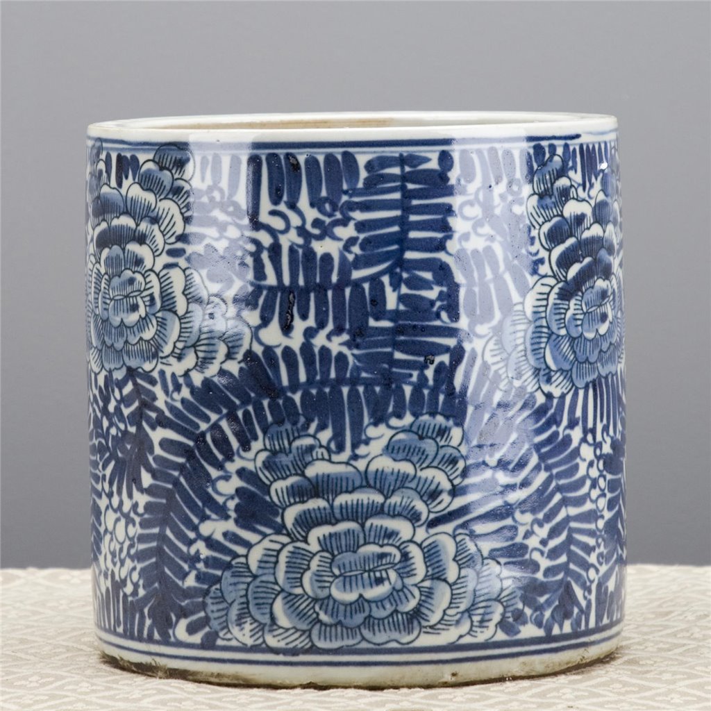Danny's Fine Porcelain Round Bucket- Classic Blue & White