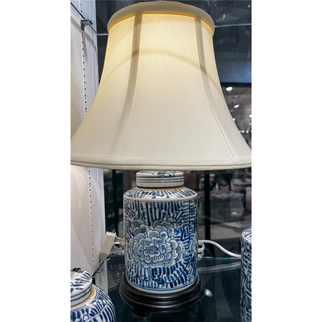Danny's Fine Porcelain Blue & White Tea Caddy Lamp Rolling Patels(108-12-Be)