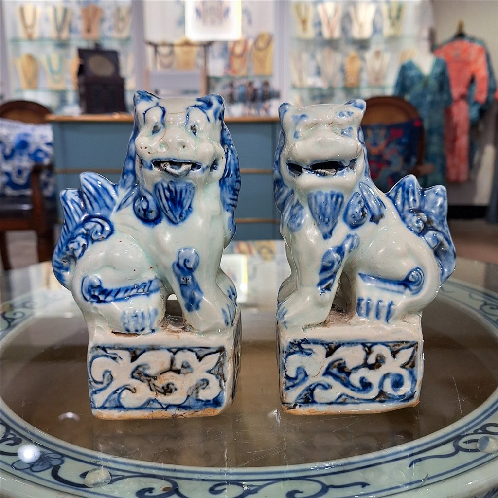 Danny's Fine Porcelain Charming Small Foo Dog Pair Hand Painted Blue & White Finish