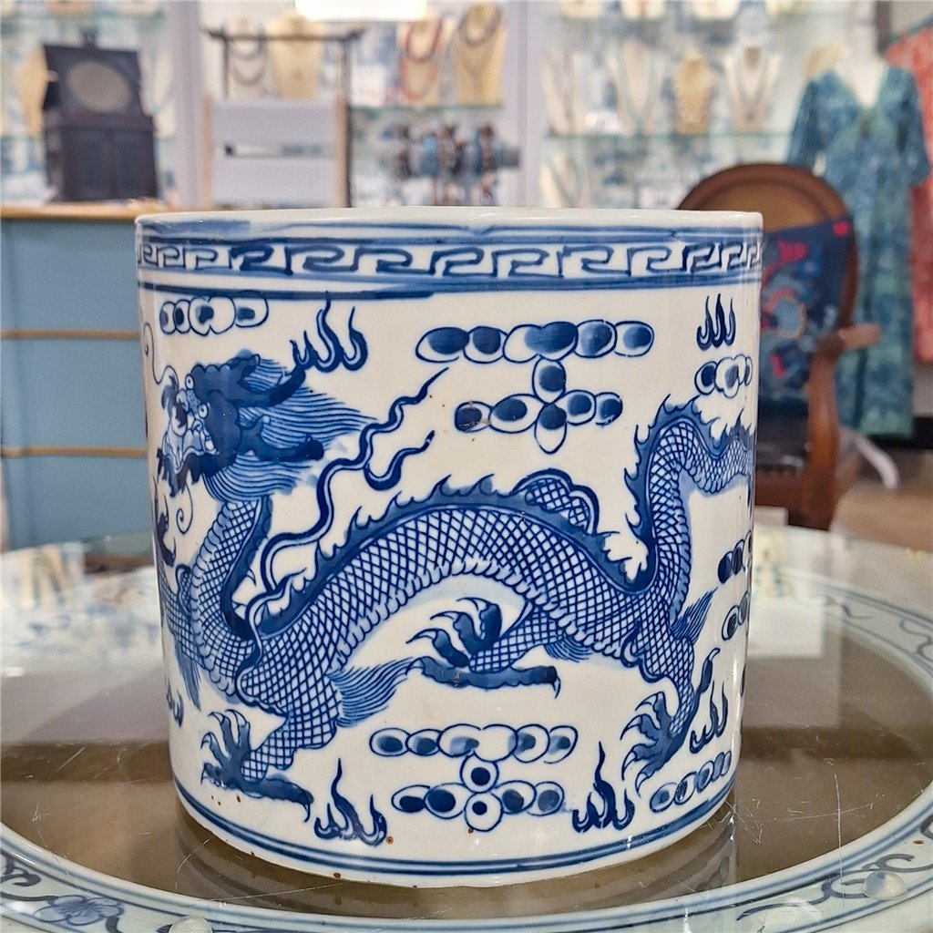 Danny's Fine Porcelain Classic Porcelain Pot - Dragon