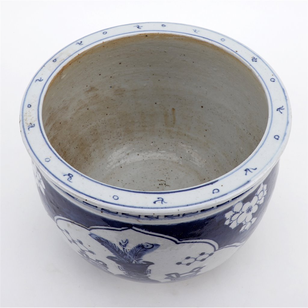 Danny's Fine Porcelain Round Pot Blue Village