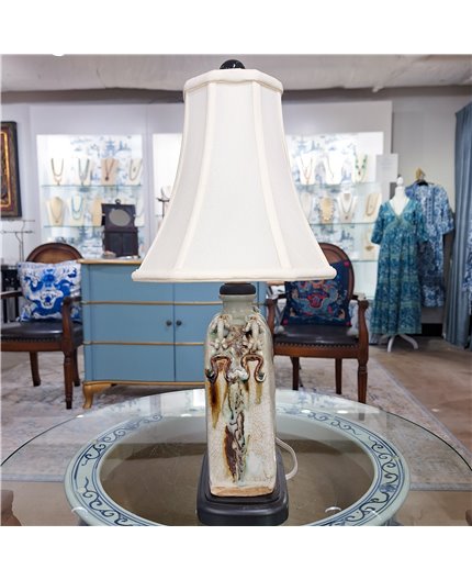 Danny's Fine Porcelain Flattened Dragon Vase Lamp