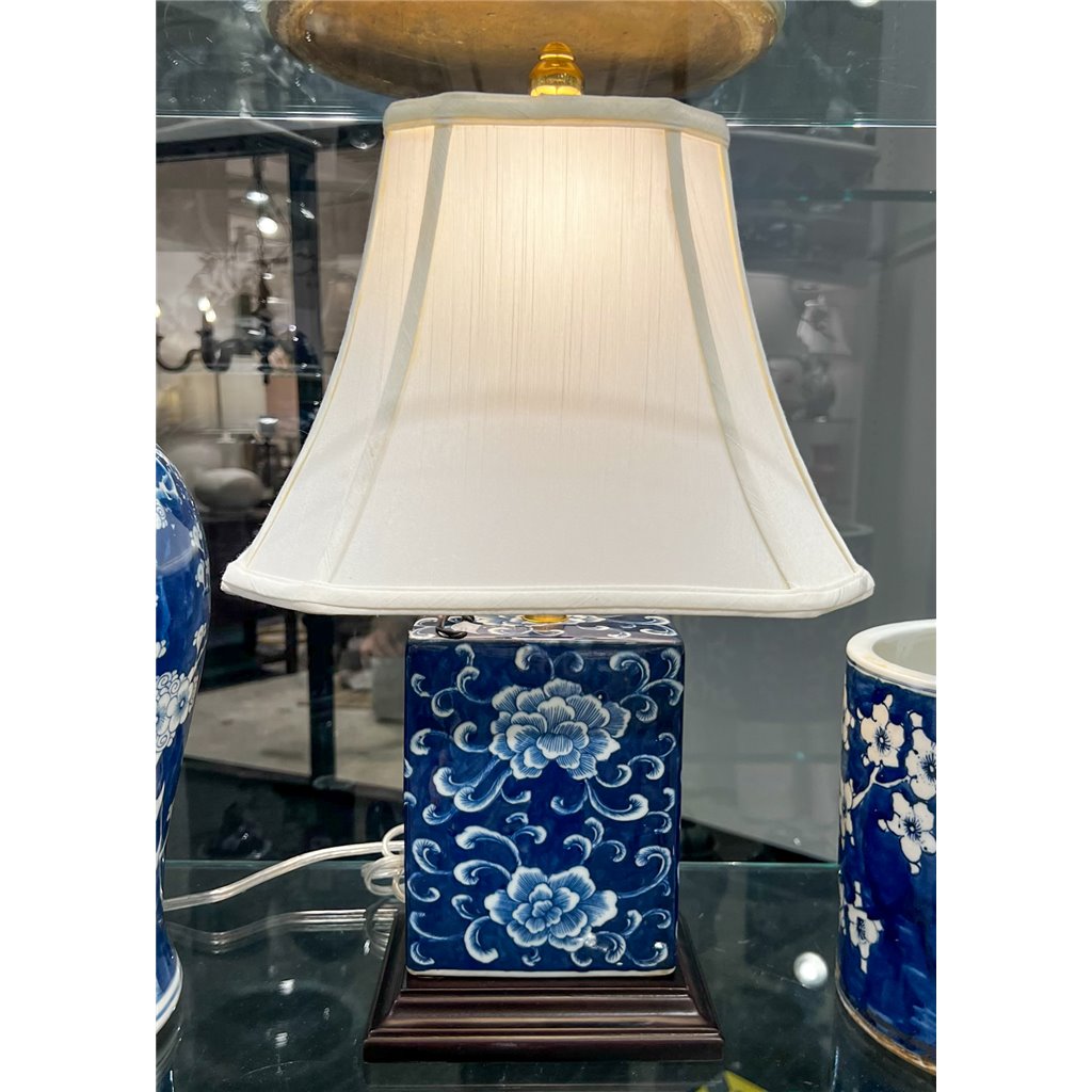 Danny's Fine Porcelain Blue & White Box Shape Lamp-Blue Peony