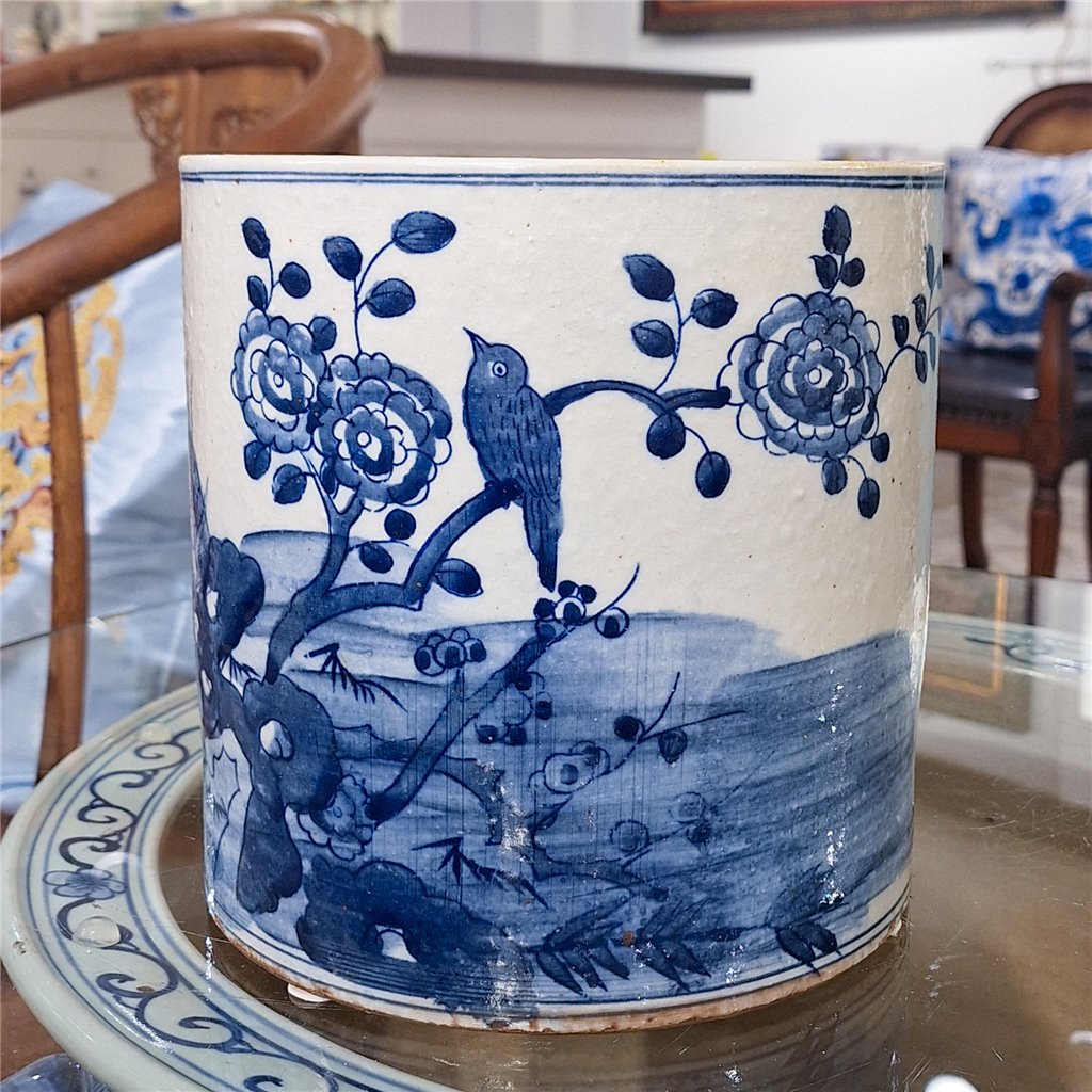 Danny's Fine Porcelain Round Bucket - Classic Blue & White 50854