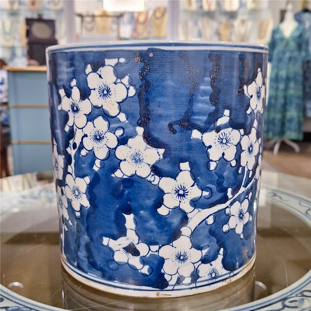 Danny's Fine Porcelain Round Bucket - Classic Blue & White 50856