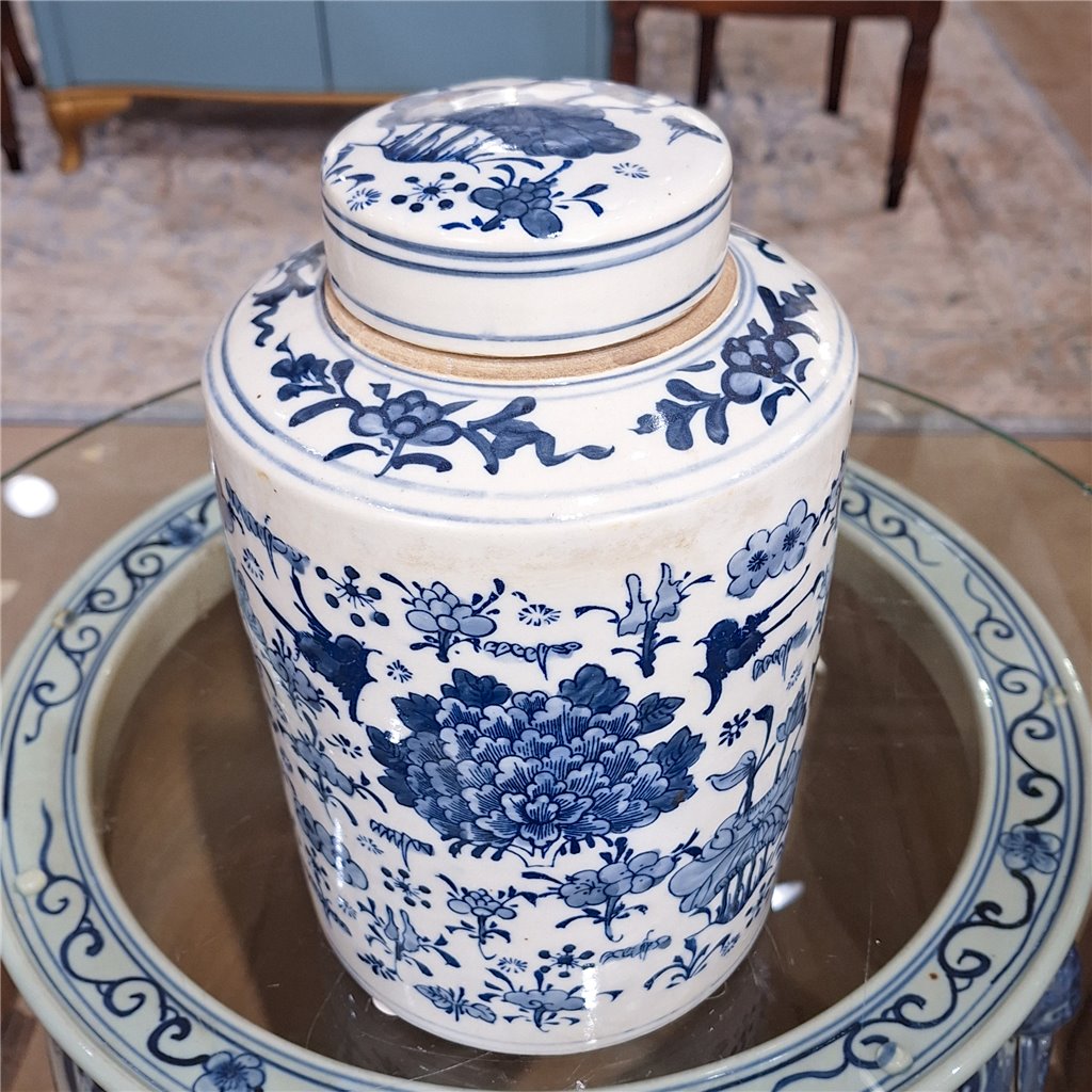 Danny's Fine Porcelain Lidded Jar- Floral