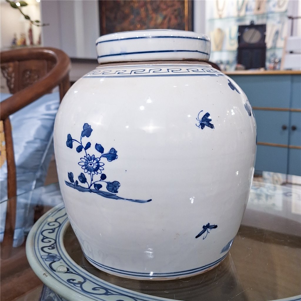 Danny's Fine Porcelain Large Bulb Jar - Floral & Bird