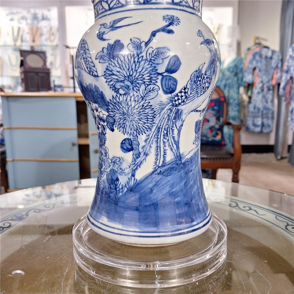 Danny's Fine Porcelain Blue & White Flower Vase Lamp