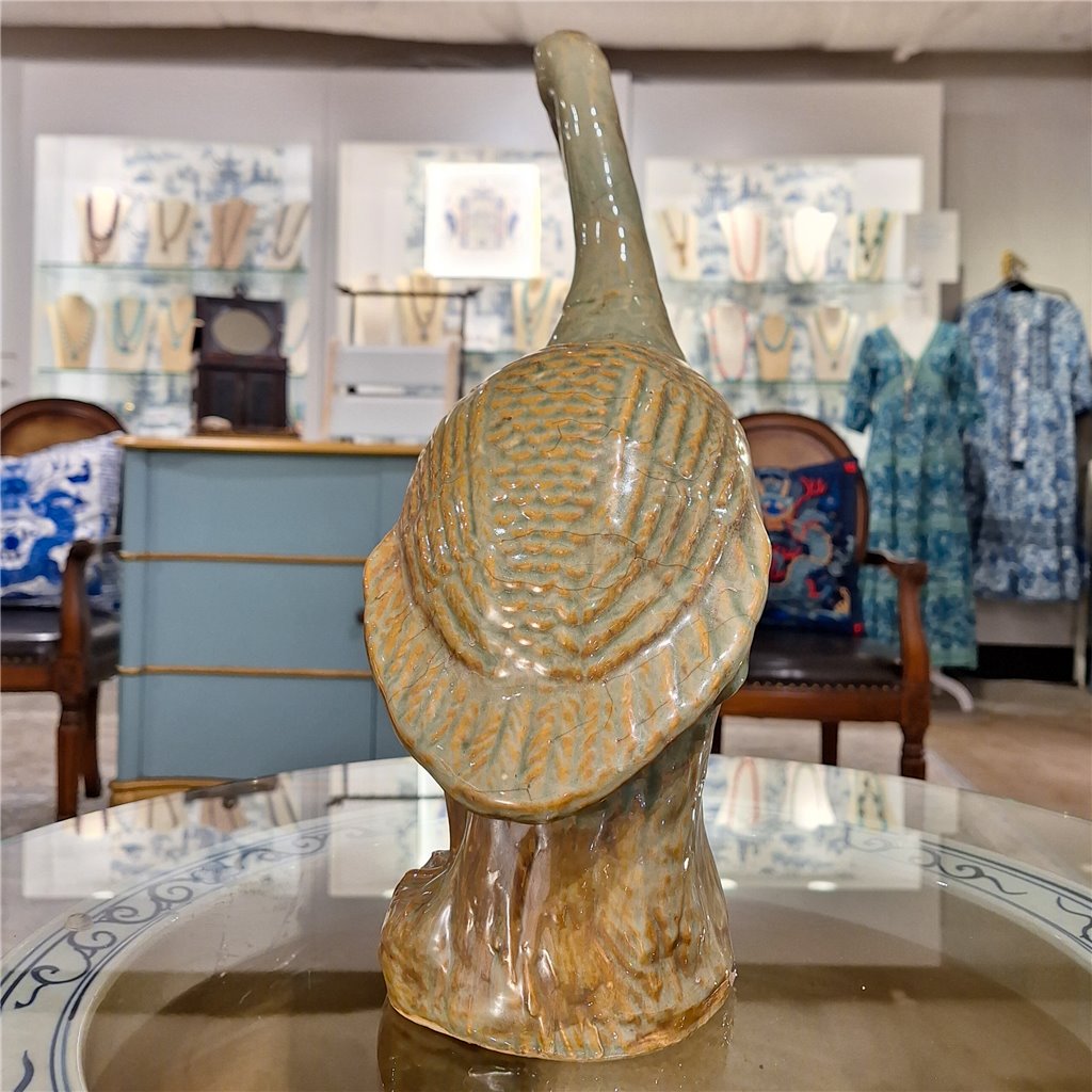 Danny's Fine Porcelain Bird Right