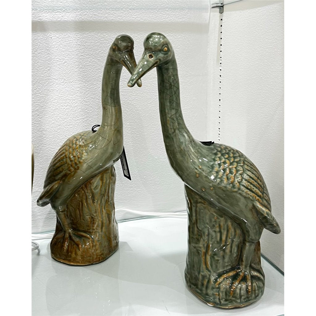 Danny's Fine Porcelain Bird Right