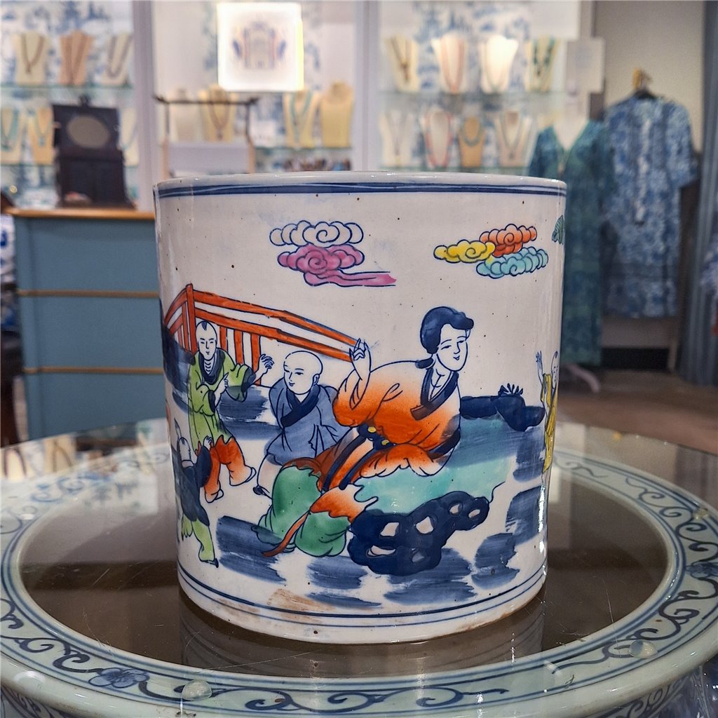 Danny's Fine Porcelain Planter - Ladies and Children