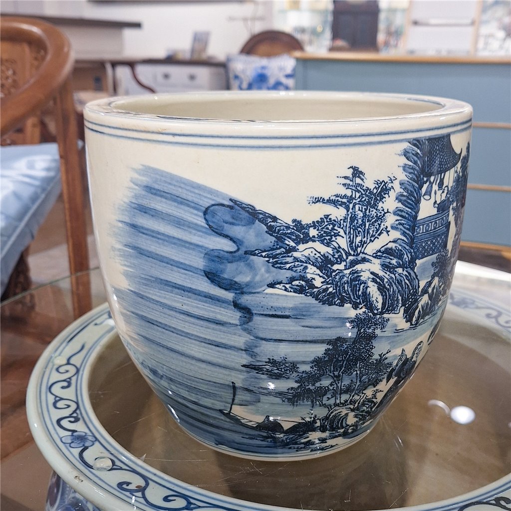 Danny's Fine Porcelain Planter - Village