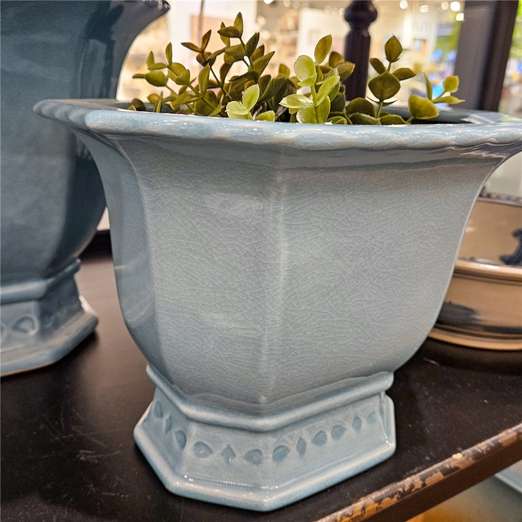 Danny's Fine Porcelain Porcelain Octagonal Footed Planter - Sky Blue (small)