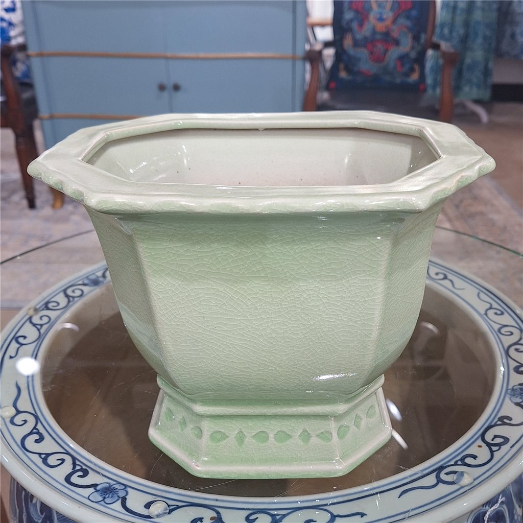 Danny's Fine Porcelain Octagonal Footed Planter - Light Green (small)