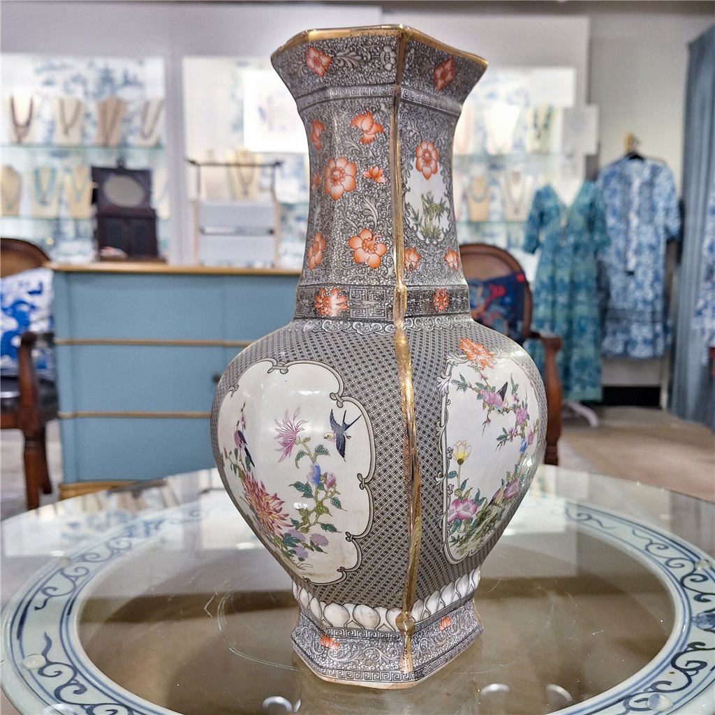 Danny's Fine Porcelain Rectangular Vase Dark Bird