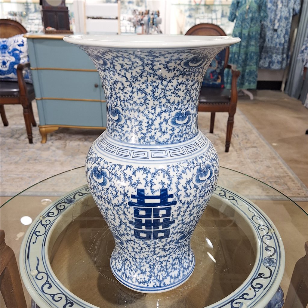 Danny's Fine Porcelain Double Happiness Mantel Flower Vase
