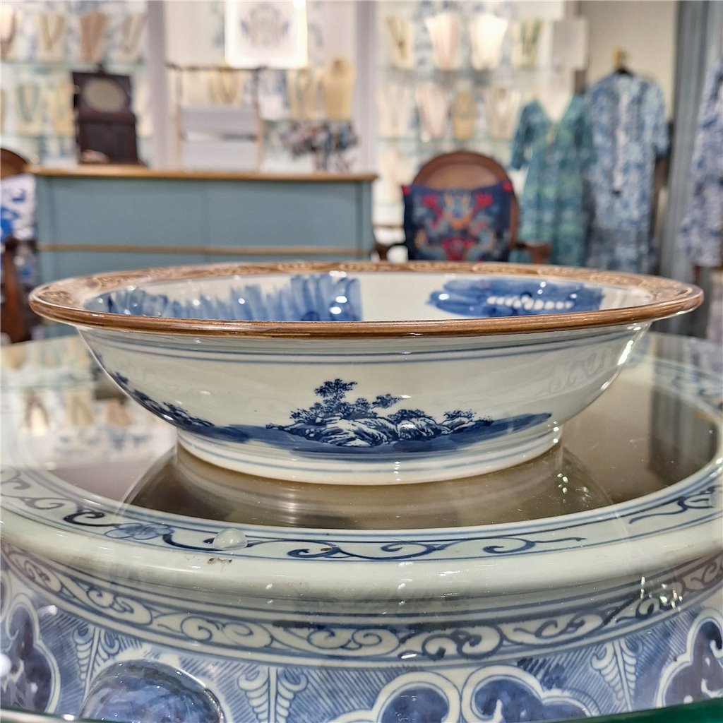 Danny's Fine Porcelain Hand Painted Round Basin