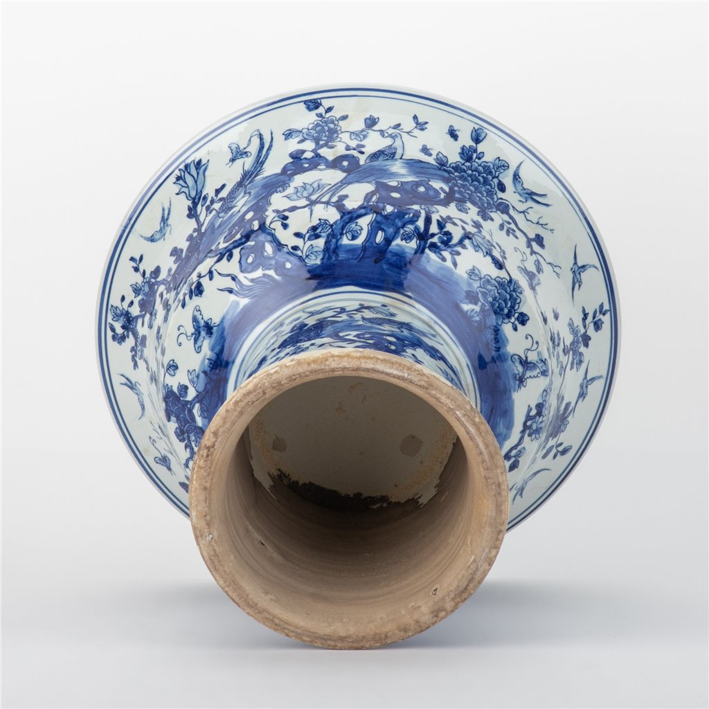 Danny's Fine Porcelain Pedestal Stand Round Basin Blue & White Bird