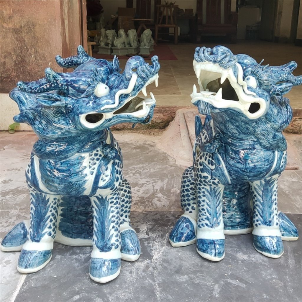 Danny's Fine Porcelain Pair of Lucky Kirin Figurine 14l X 14w X 20h