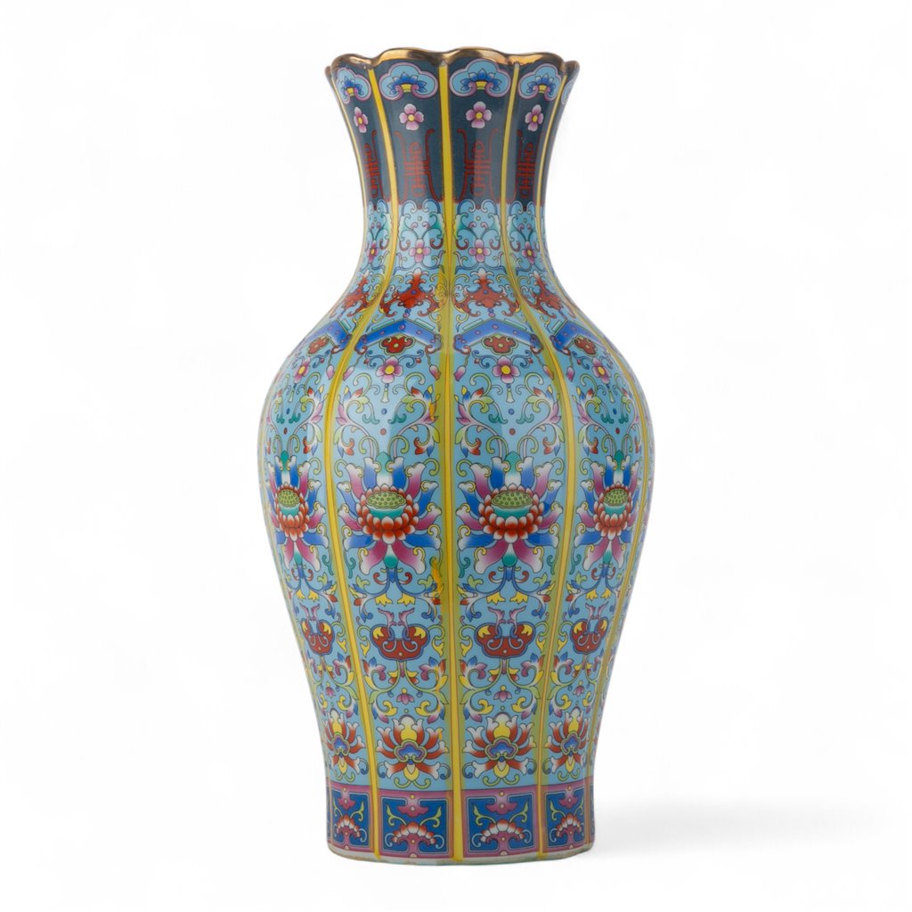 Danny's Fine Porcelain Red Vase – Floral Motif