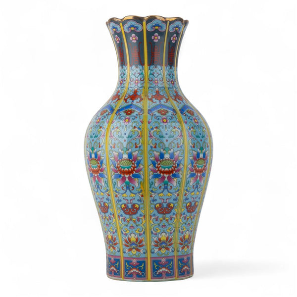 Danny's Fine Porcelain Red Vase – Floral Motif