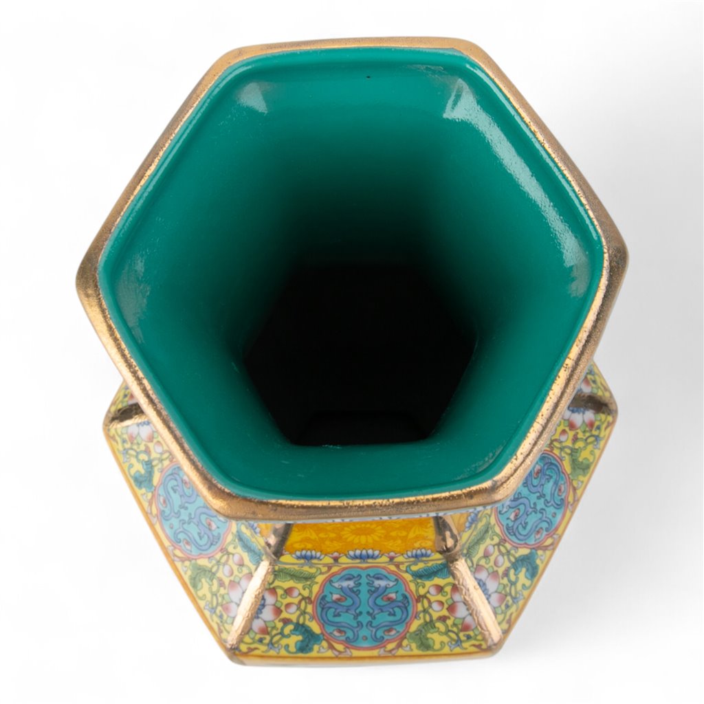 Danny's Fine Porcelain Red Octagonal Vase – Floral Motif