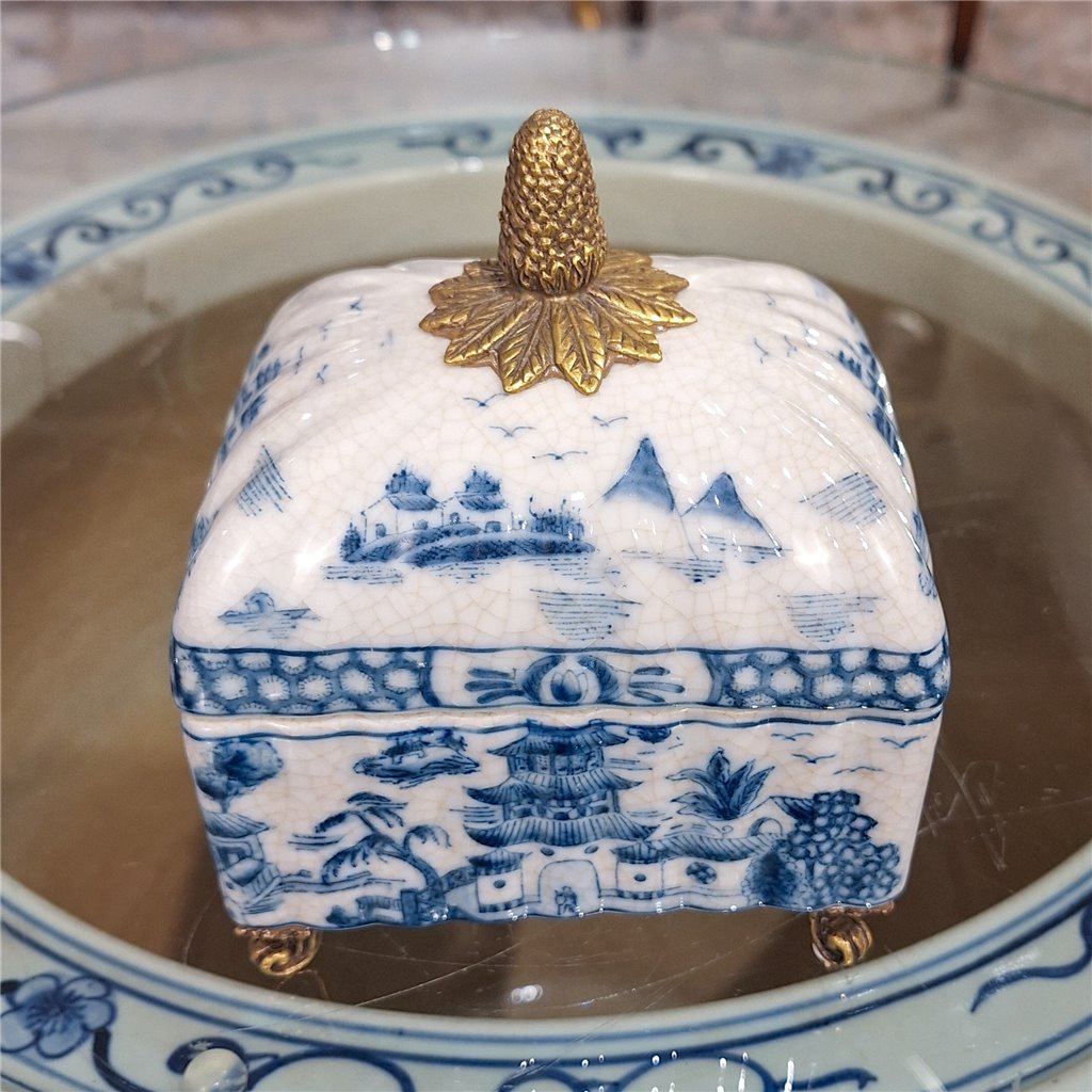 Danny's Fine Porcelain Rect. Box-Blue Willow