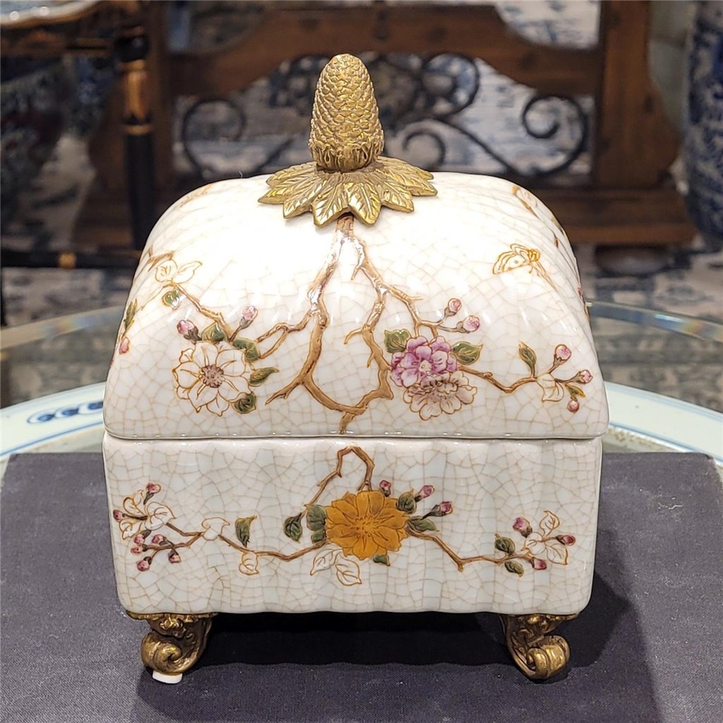 Danny's Fine Porcelain Small Box with Bronze Ormolu - Feralia