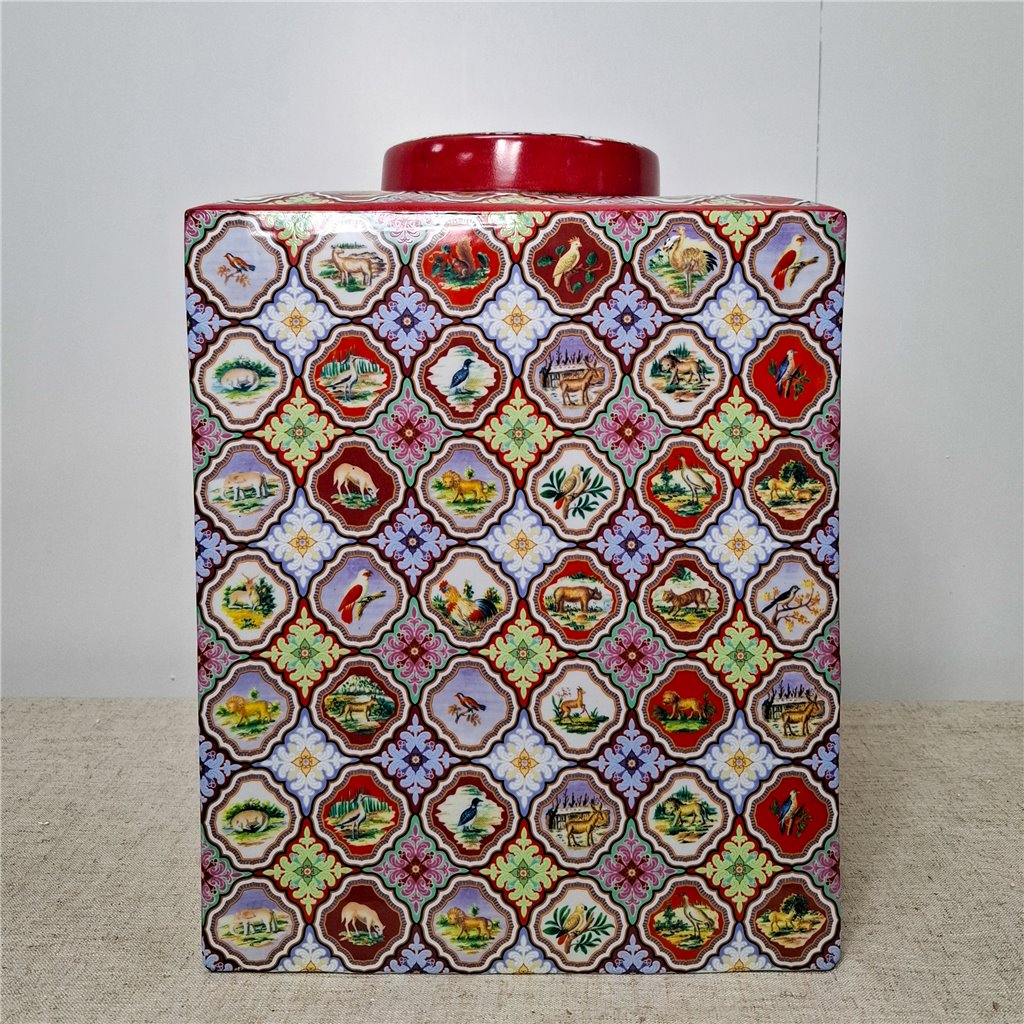 Danny's Fine Porcelain Porcelain Square Jar Safari [Le] – B667 - CLOSEOUT